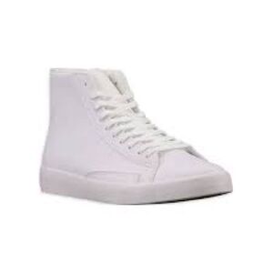 537. NEW SIZE 10.5 Portland Leather Classic White Sneakers